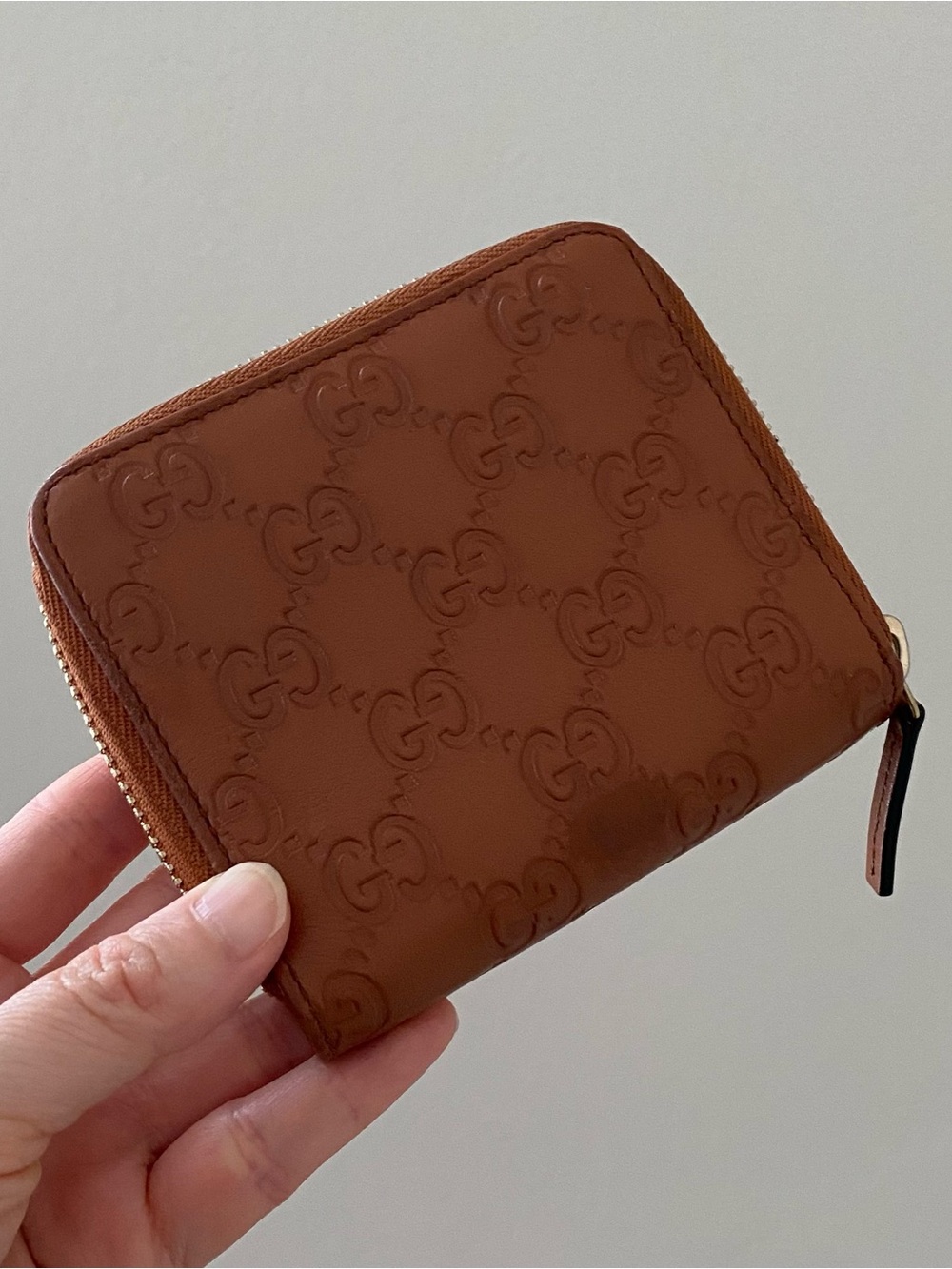 Gucci Guccissima GG monogram Tan Brown Embossed Leather Bi-fold Compact Wallet - Picture 2 of 16